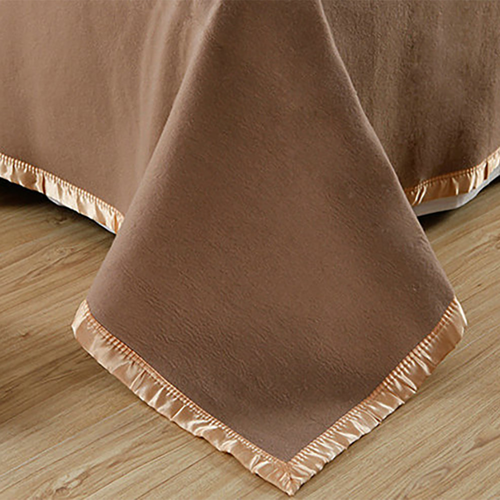 550gsm Polyester Or Wool Fabric Camel Blanket