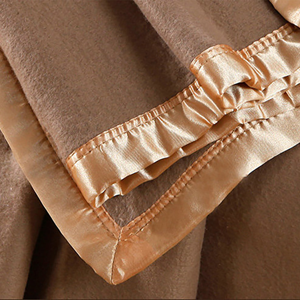 550gsm Polyester Or Wool Fabric Camel Blanket