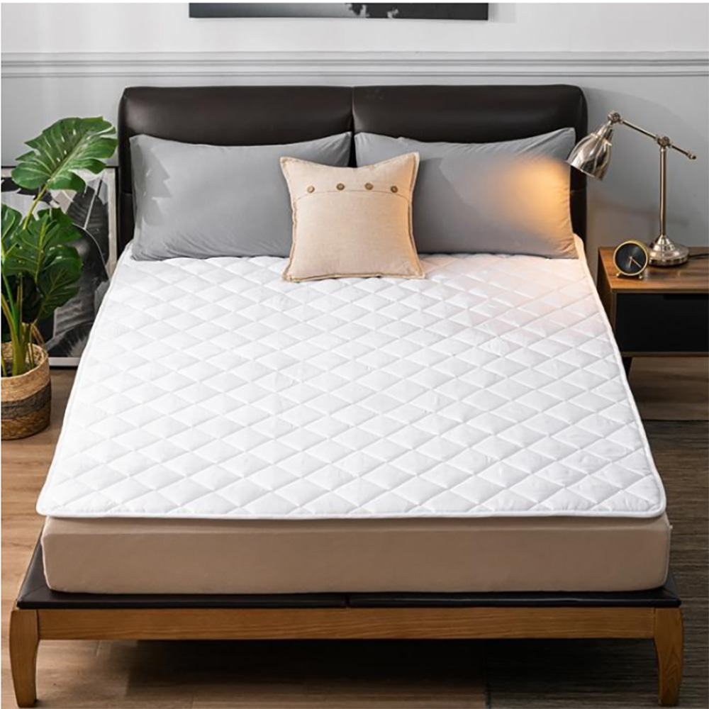 Pure Cotton Or Poly-Cotton Fabric Diamond Pattern Conventional Mattress Protector