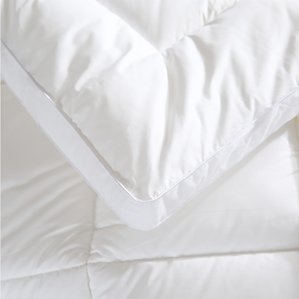 Pure Cotton or Polyester Plain Fabric Single or Double Stitch with Piping edge Microfiber Mattress Topper